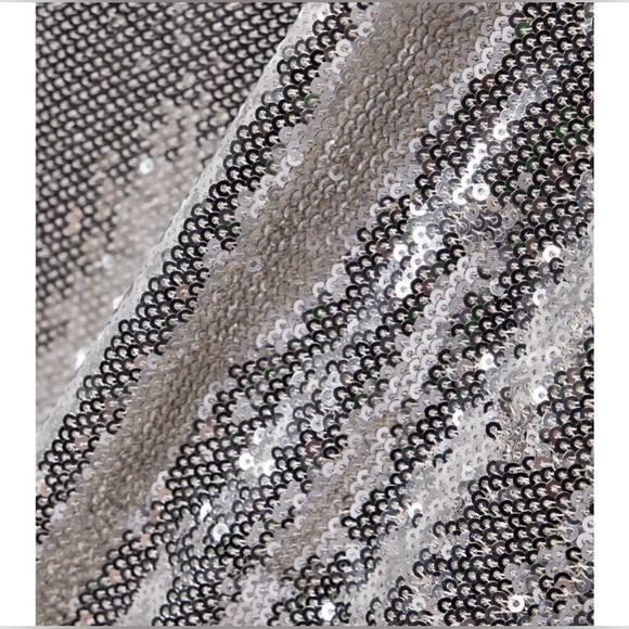 Soirée Skirt in Silver size 4 - Picture 3 of 6